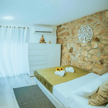 Casa Do Rio, 4890